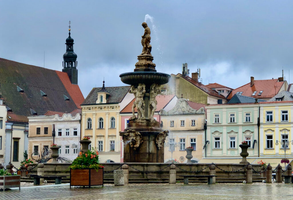 Budweis Sehenswuerdigkeiten Samson-Brunnen